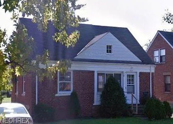 5667 South Blvd photo 1