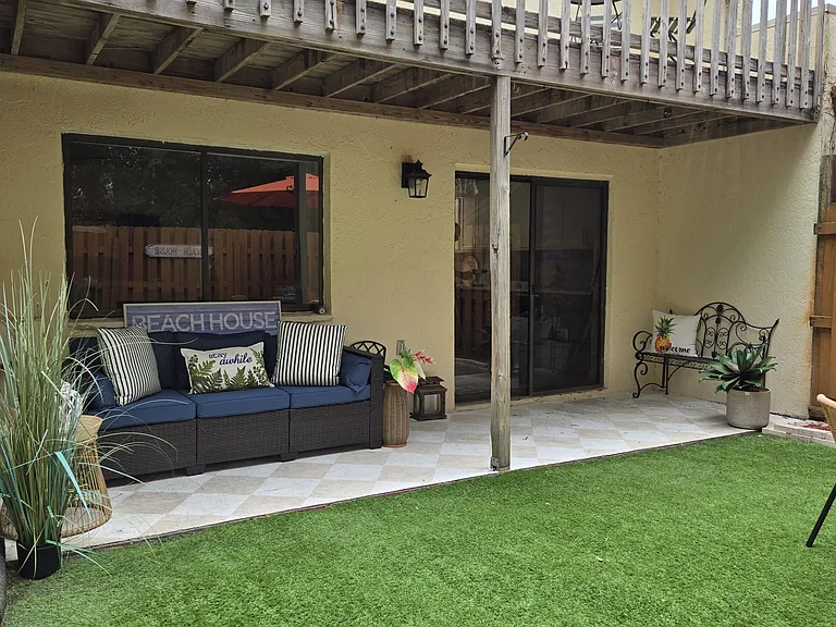 8761 Ilex Ct — Photo 15
