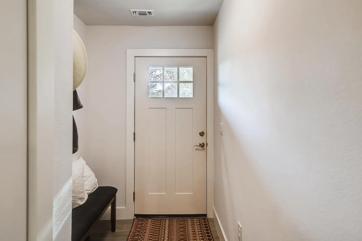 3 bed, 1081 sqft, $2,795 — Photo 4