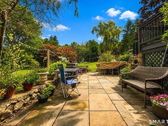 5th image of 379 Smith Pond Road
