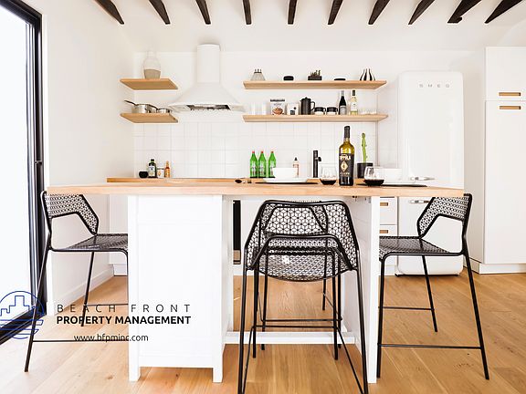 2nd image of 1236 W Sunset Blvd #25