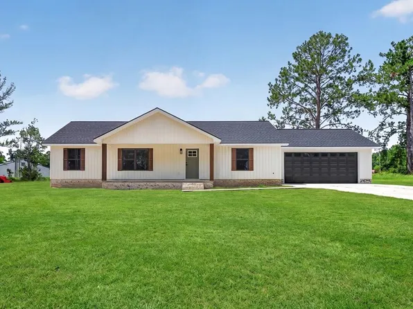 1479 Woodvalley, Douglas, GA 31533