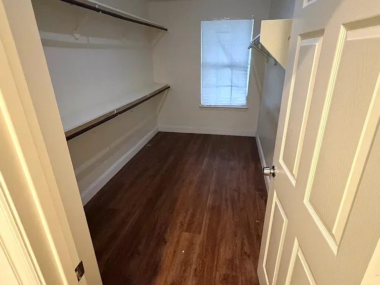 Hilltop Dr — Photo 18