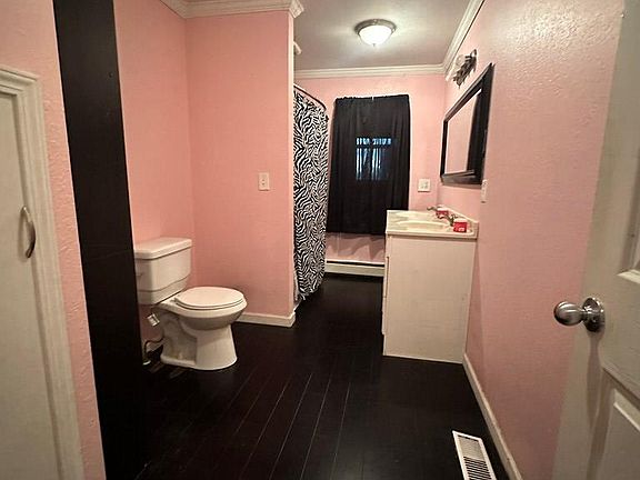 4th image of 3406 1st St