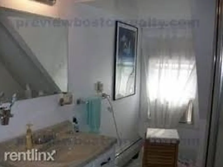 68 Boylston St #A2 — Photo 10