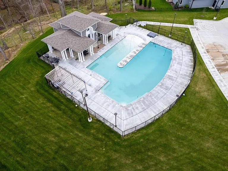 4605 Chambers Bay Dr — Photo 42
