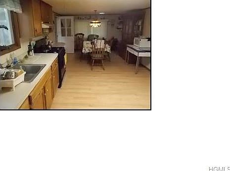 3rd image of 30 Karl Ave