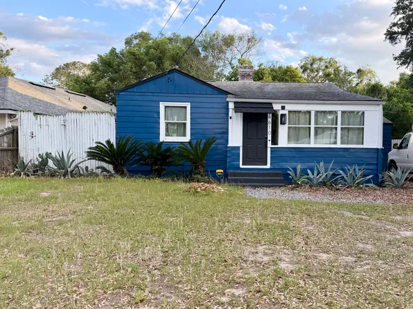 4610 Cedarwood Rd, Jacksonville, FL 32210