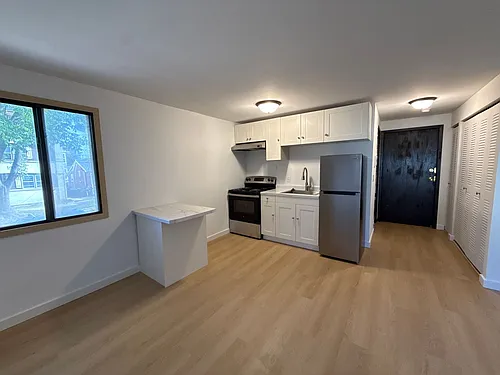 Floor plan 102-102