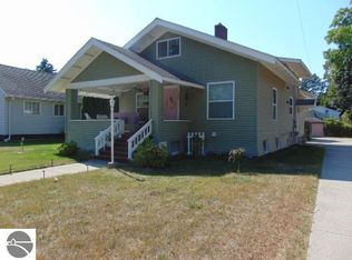 727 Wright Ave, Alma, MI 48801