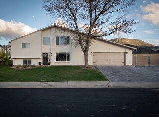 1019 W Cedar Knolls South Dr S, Cedar City, UT 84720