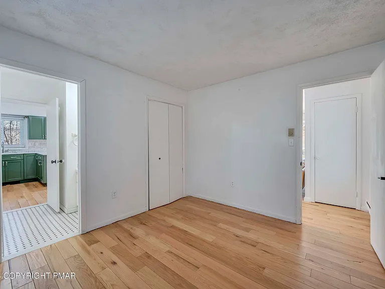 187 Bellingham Dr — Photo 20