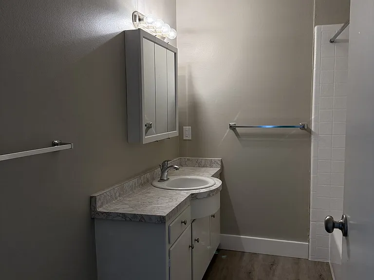 204 N Berkeley Ave #C — Photo 14