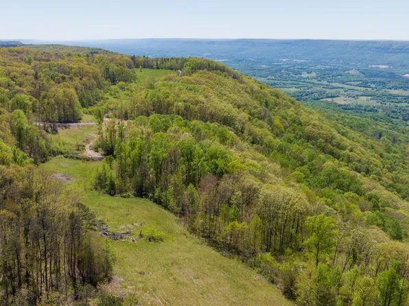 O'U 127 Dr, Signal Mountain, TN 37377