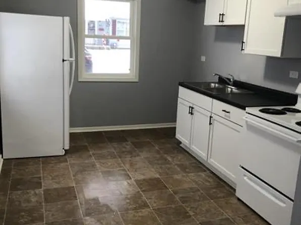 3615 Dale St #3615A, Manitowoc, WI 54220