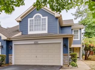 1259 Lake Shore Dr, Carol Stream, IL 60188