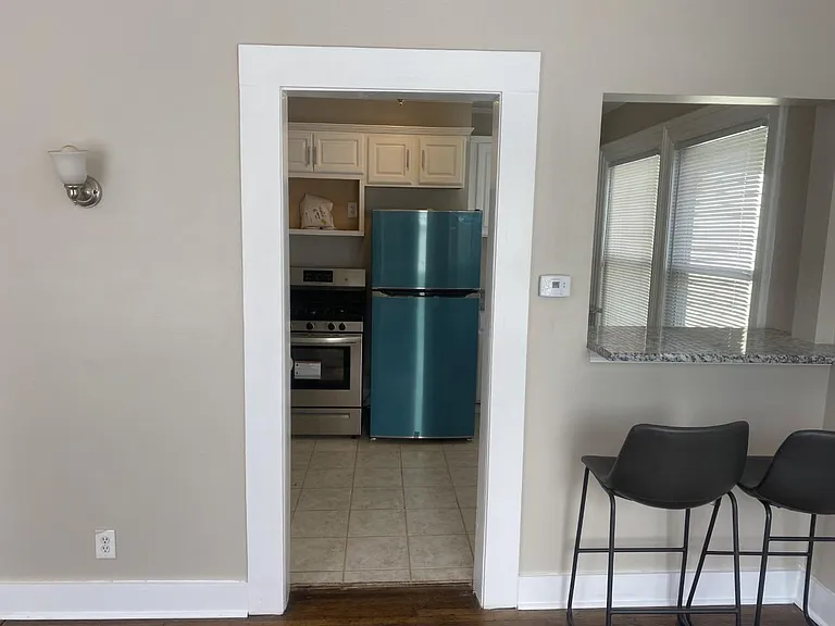 361 W Utica St #2 — Photo 8