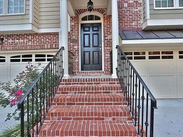 12090 Stone Brook Cv