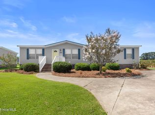 3287 Catherine Lake Road, Chinquapin, NC 28521