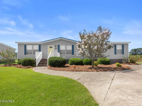 3287 Catherine Lake Road, Chinquapin, NC 28521