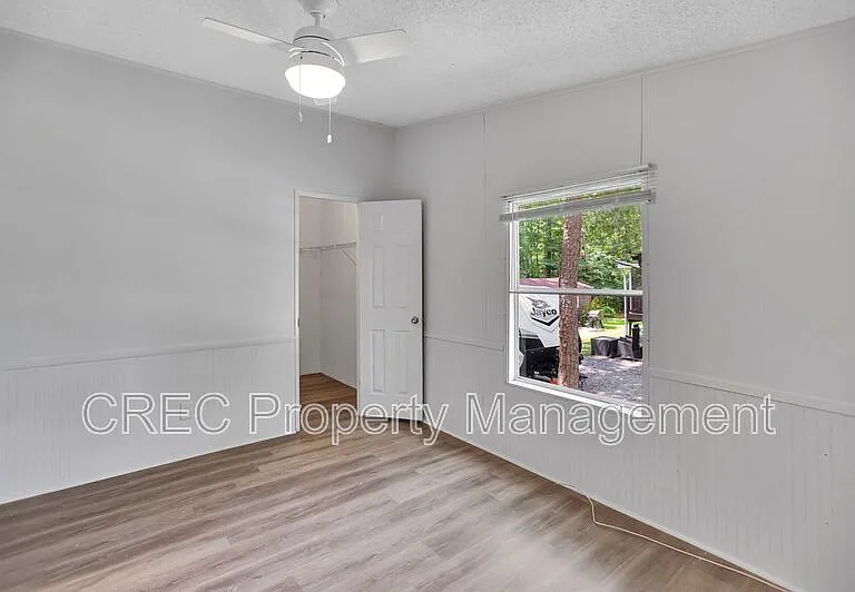 405 Vine St — Photo 10