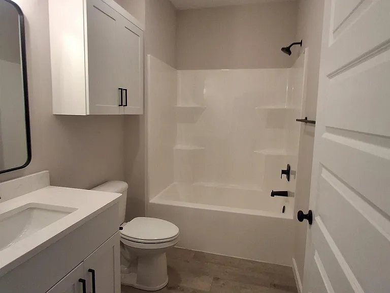 1002 Emilee Ct — Photo 12