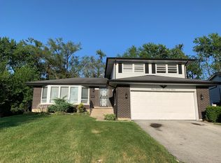 17709 Pebblewood Ln, Hazel Crest, IL 60429