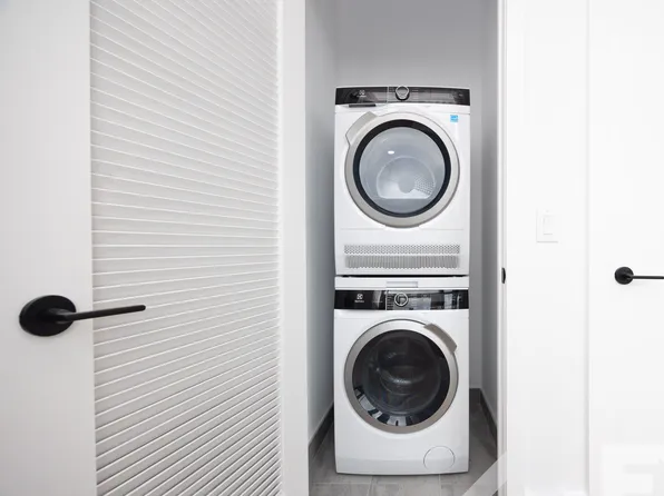 2230 Cropsey Avenue image 2 of 70