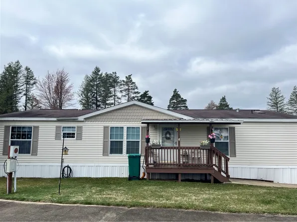 454 Hammersmith Dr, Indiana, PA 15701