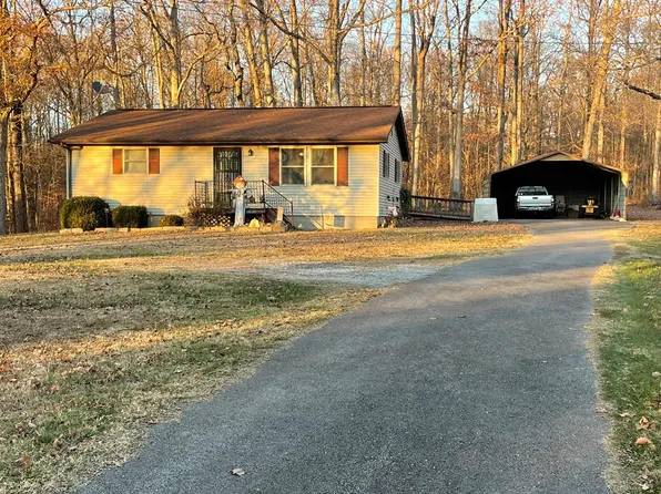 1476 Danville Rd, Big Sandy, TN 38221