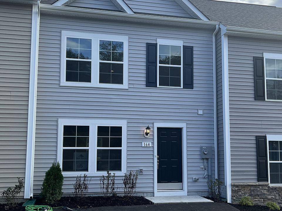 1st image of 164 Scotch Pine Dr #1