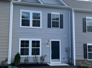 164 Scotch Pine Dr #1, Bunker Hill, WV 25413