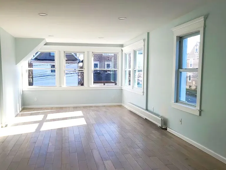 75 Saint Johns Pl #2 — Photo 2