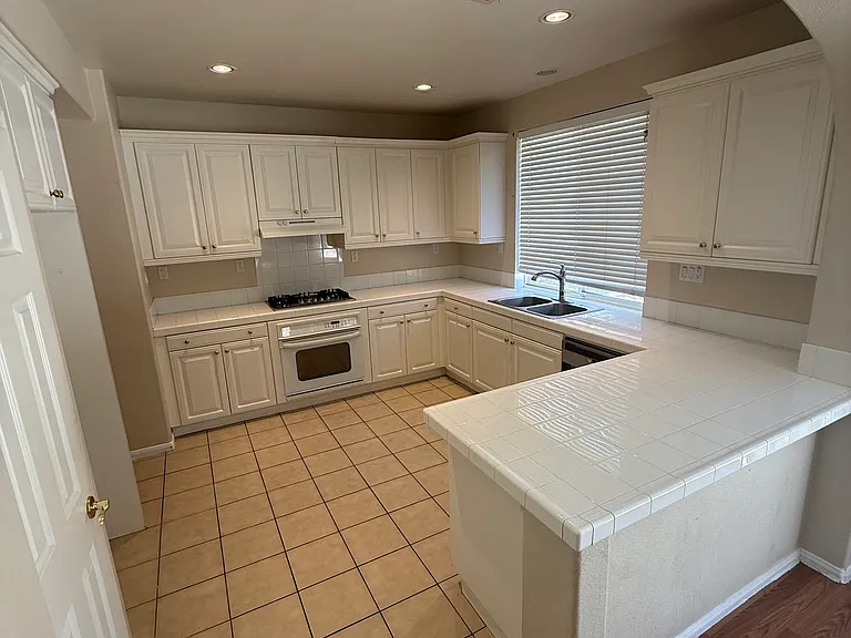 11530 Trailbrook Ln — Photo 5