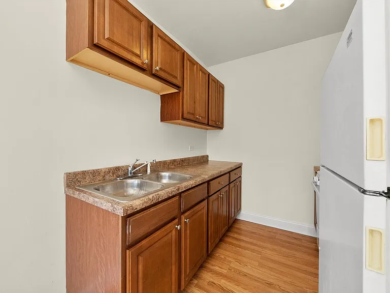2600 Kimball LLC — Photo 10