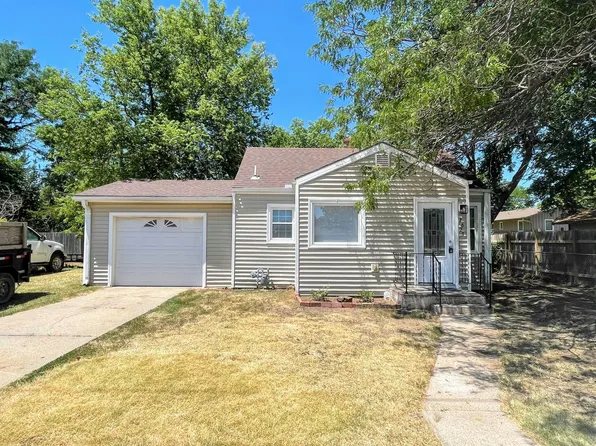 2625 N Adams St, Hutchinson, KS 67502