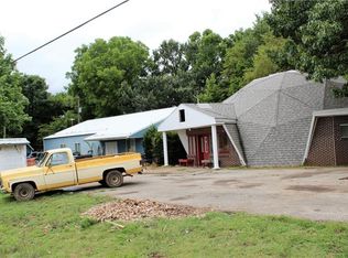 734 Highway 221 N, Berryville, AR 72616