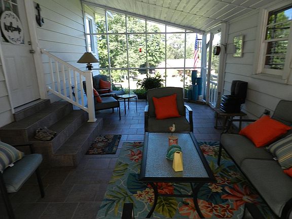 5th image of 4243 Valley Terrace Dr
