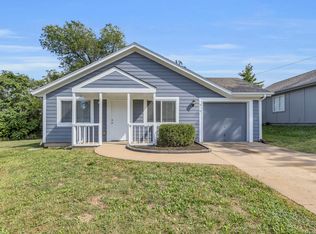 806 N Willie St, Olathe, KS 66061