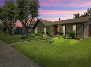 2039 Kings Rd, Carrollton, TX 75007