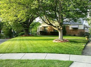 6778 Sandalwood Ln, Cincinnati, OH 45224
