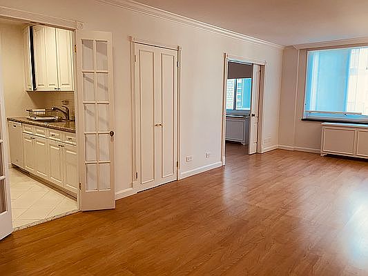 1st image of 220 E 65th St APT 18K