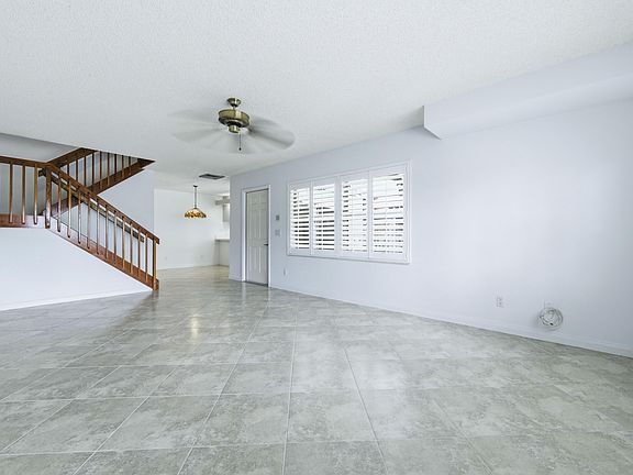 3rd image of 1809 Middleton Way