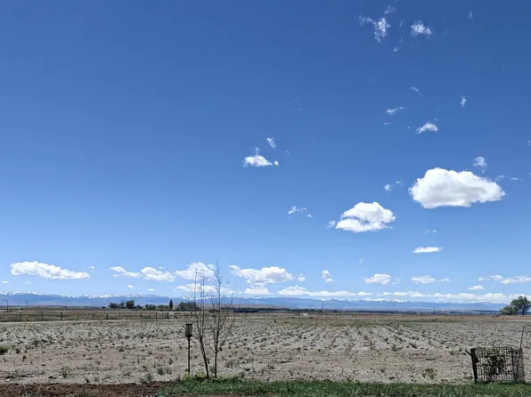 392 Eight Mile Rd, Riverton, WY 82501