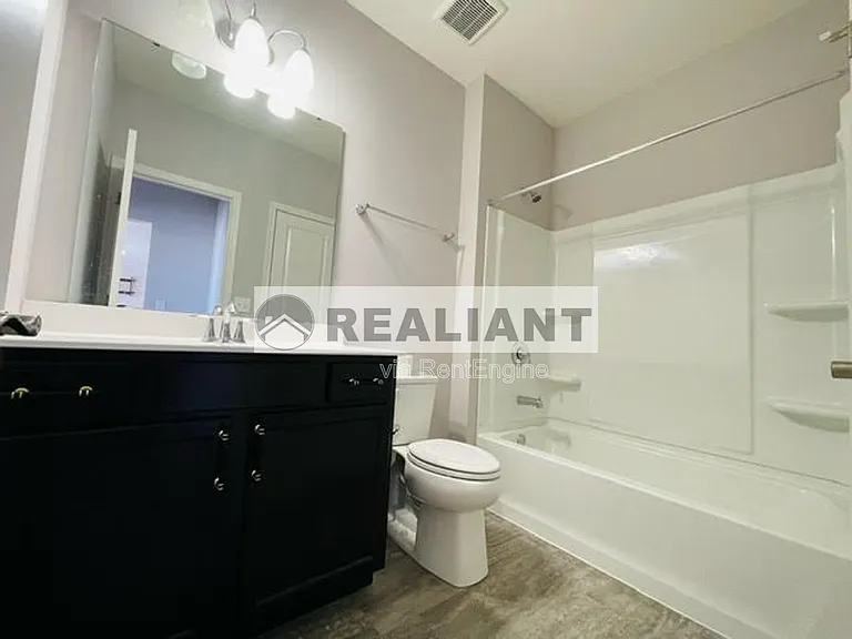 1373 Rubyhill Ln — Photo 6