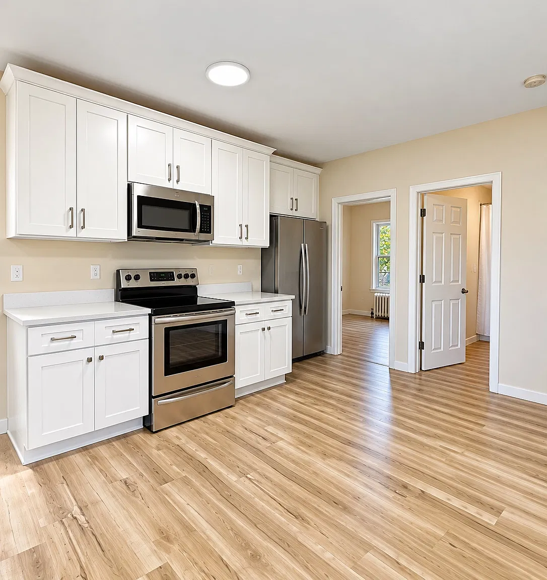3 bed, 1100 sqft, $2,495 — Photo 2