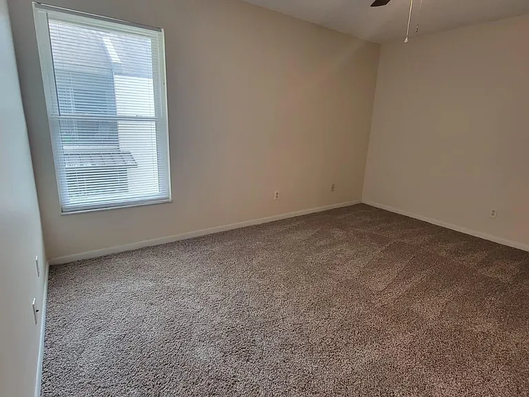 100 E Kentucky Ave #103-D — Photo 5