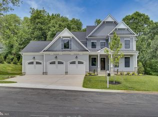 9720 Cinnamon Creek Dr, Vienna, VA 22182