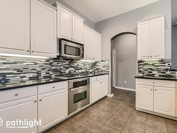 4th image of 2536 Boot Hill Ln