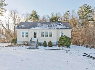 137 Old Amherst Rd, Belchertown, MA 01007